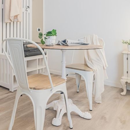 Thea - Centro Storico Bed & Breakfast Monza Luaran gambar