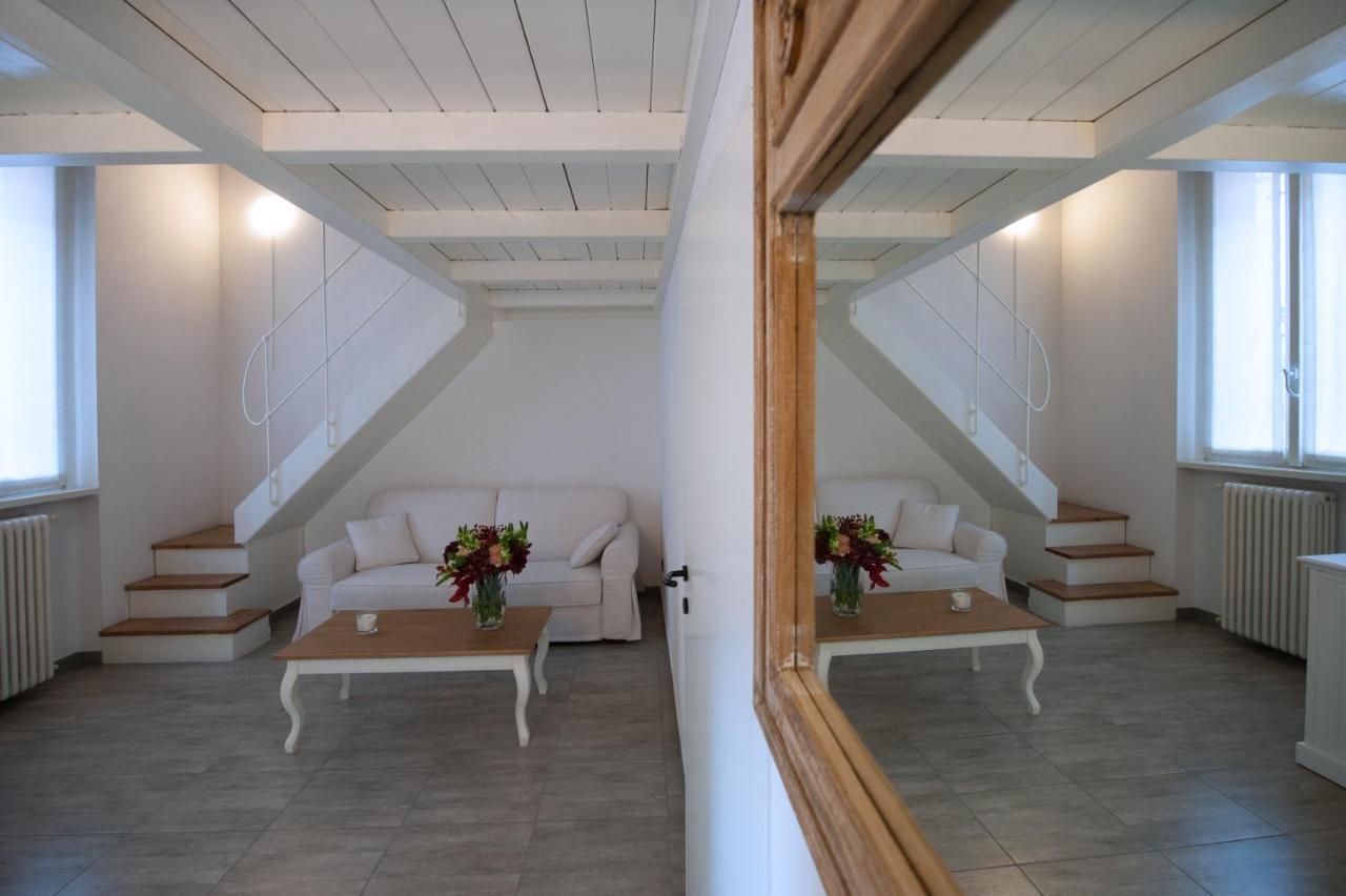 Thea - Centro Storico Bed & Breakfast Monza Luaran gambar