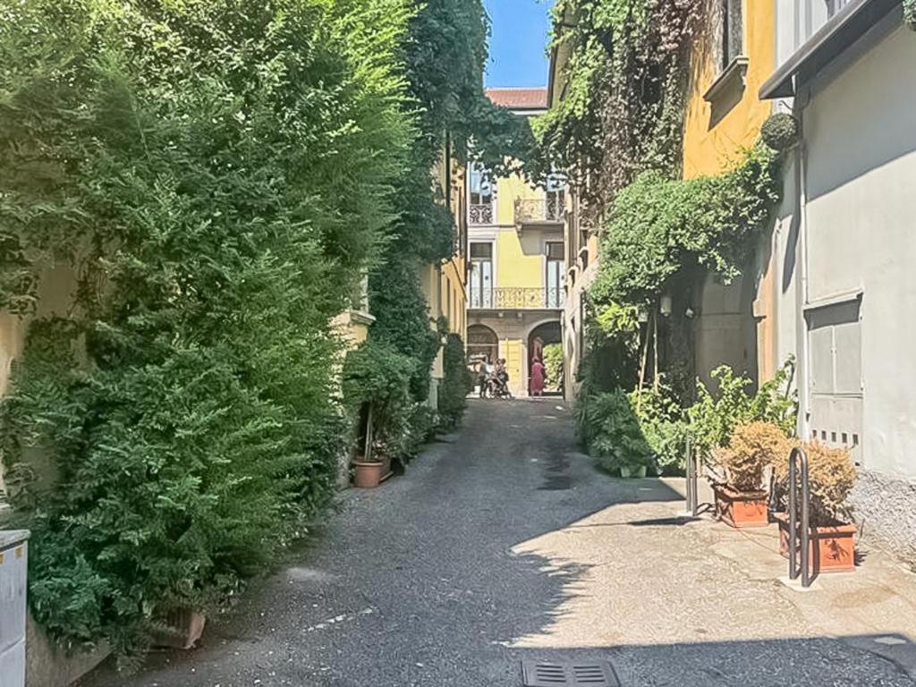 Thea - Centro Storico Bed & Breakfast Monza Luaran gambar
