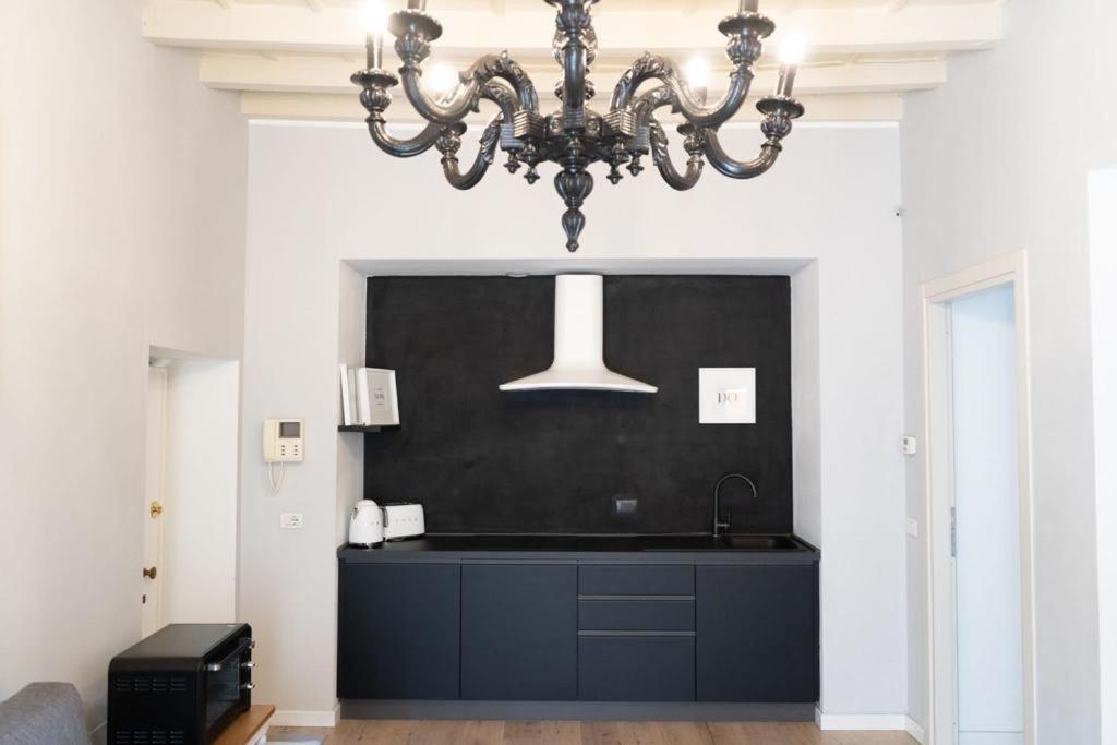 Thea - Centro Storico Bed & Breakfast Monza Luaran gambar