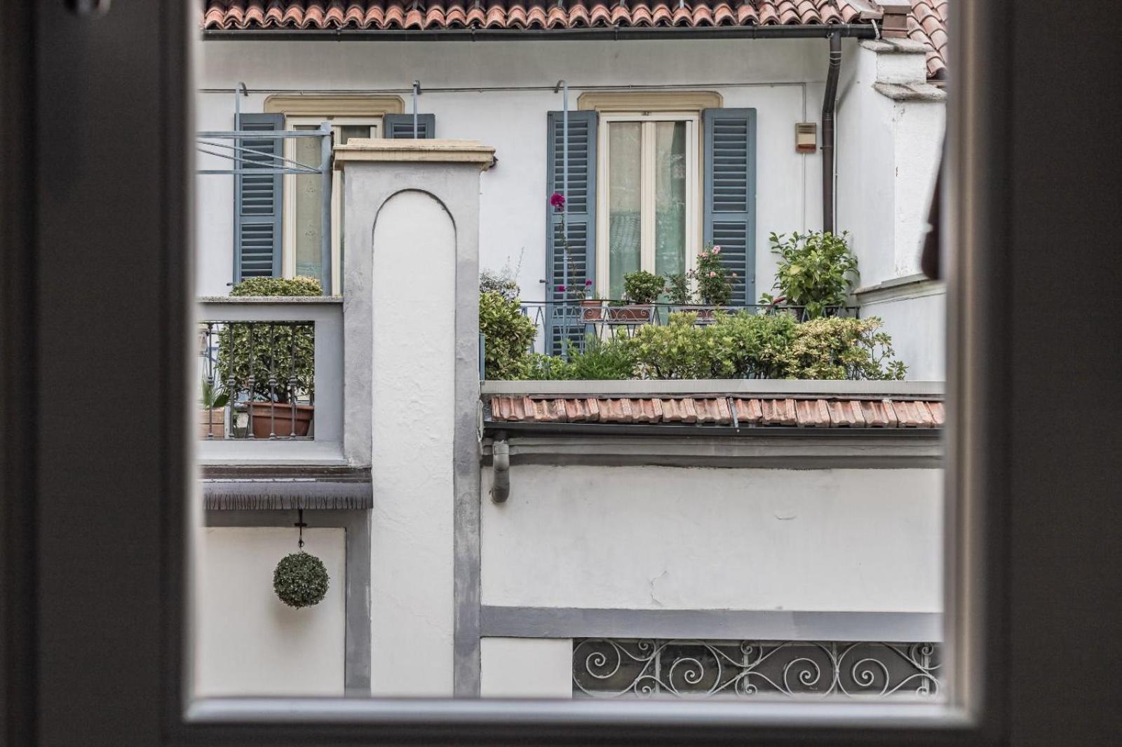 Thea - Centro Storico Bed & Breakfast Monza Luaran gambar