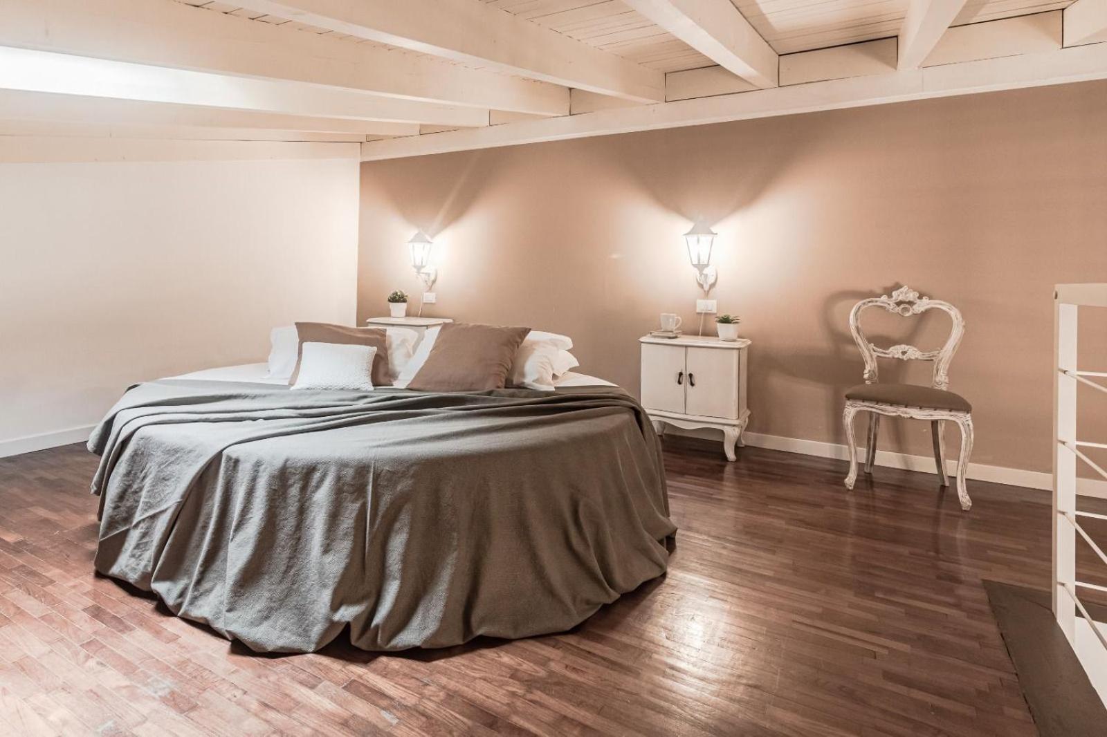 Thea - Centro Storico Bed & Breakfast Monza Luaran gambar