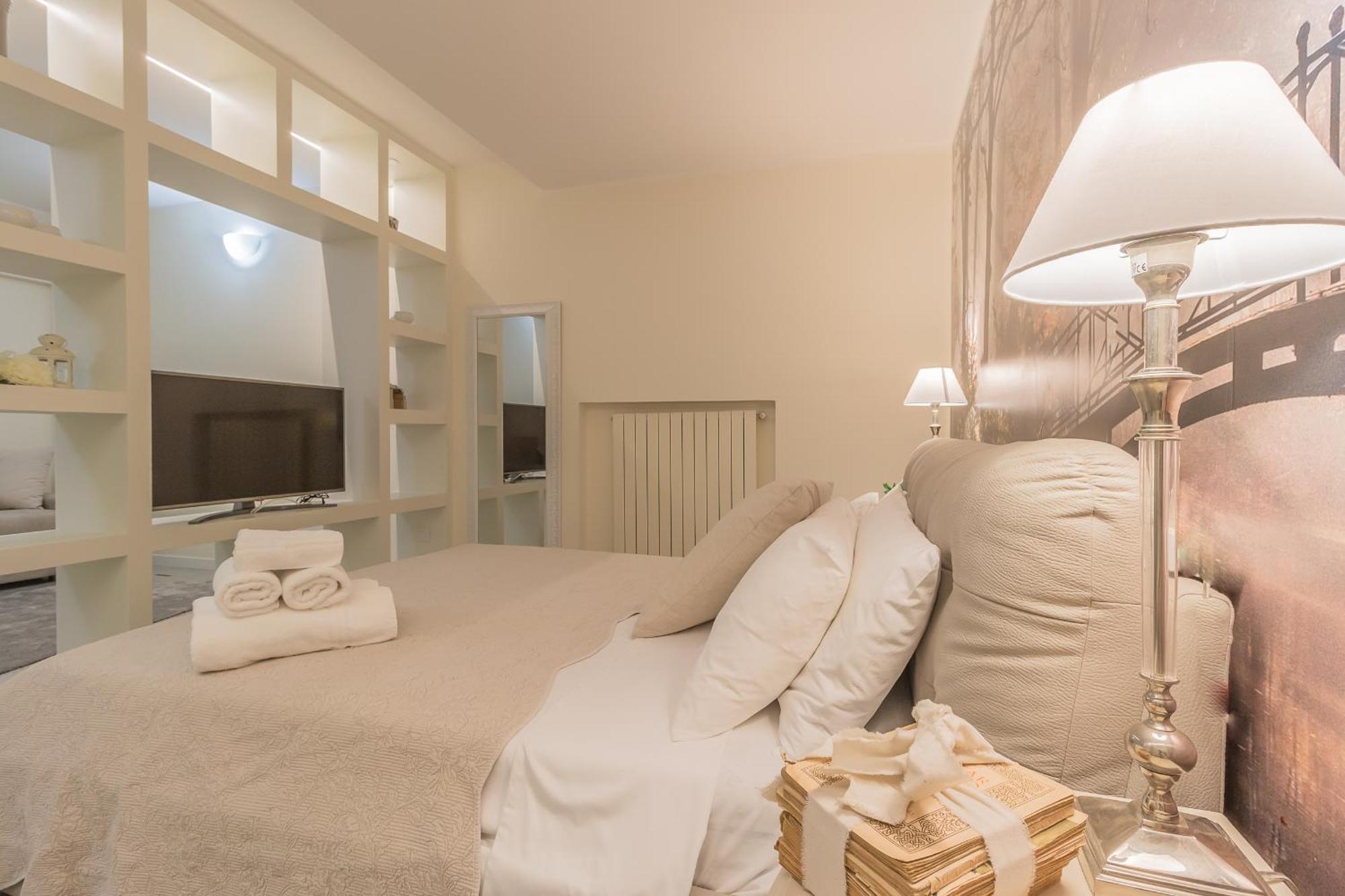 Thea - Centro Storico Bed & Breakfast Monza Luaran gambar