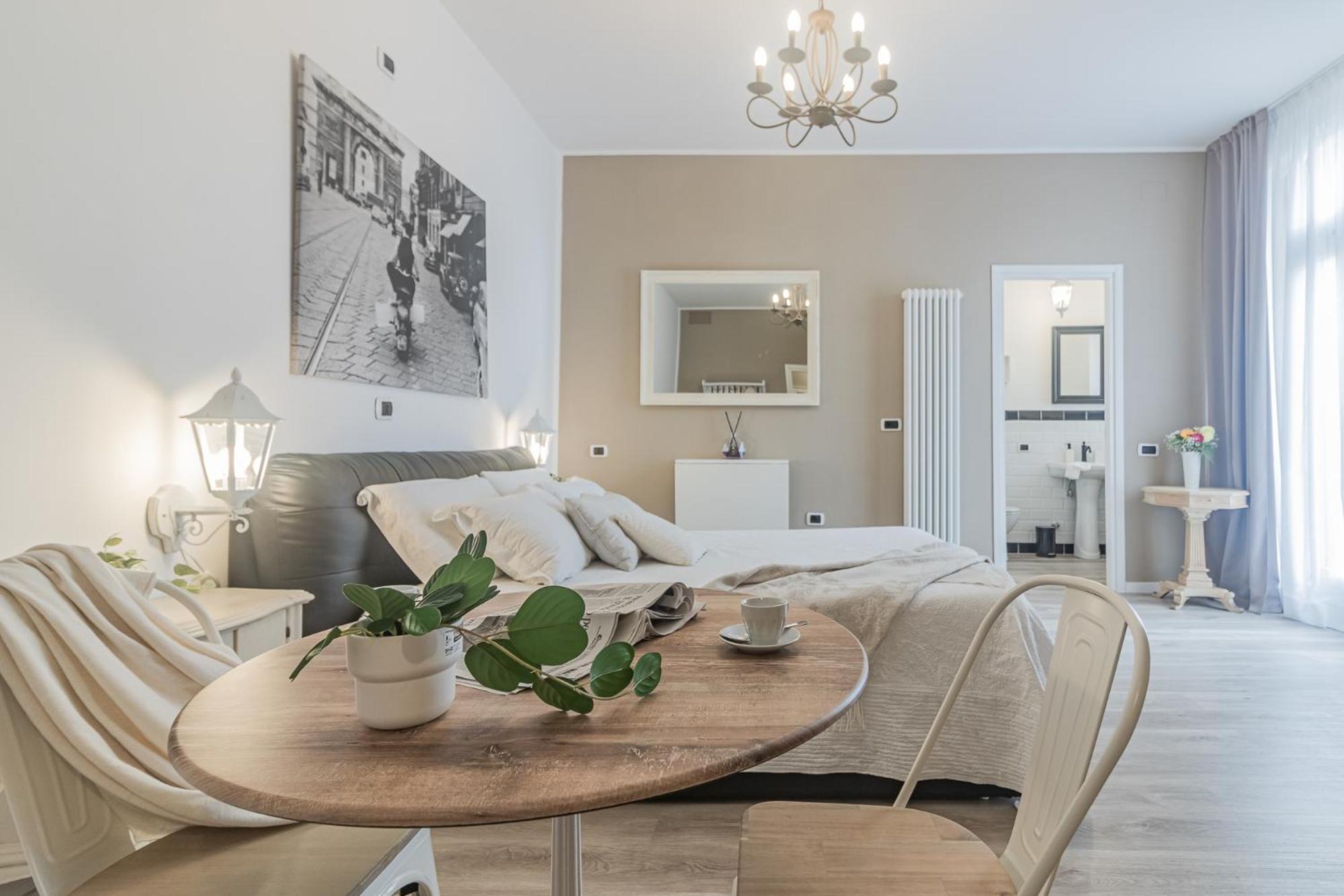 Thea - Centro Storico Bed & Breakfast Monza Luaran gambar