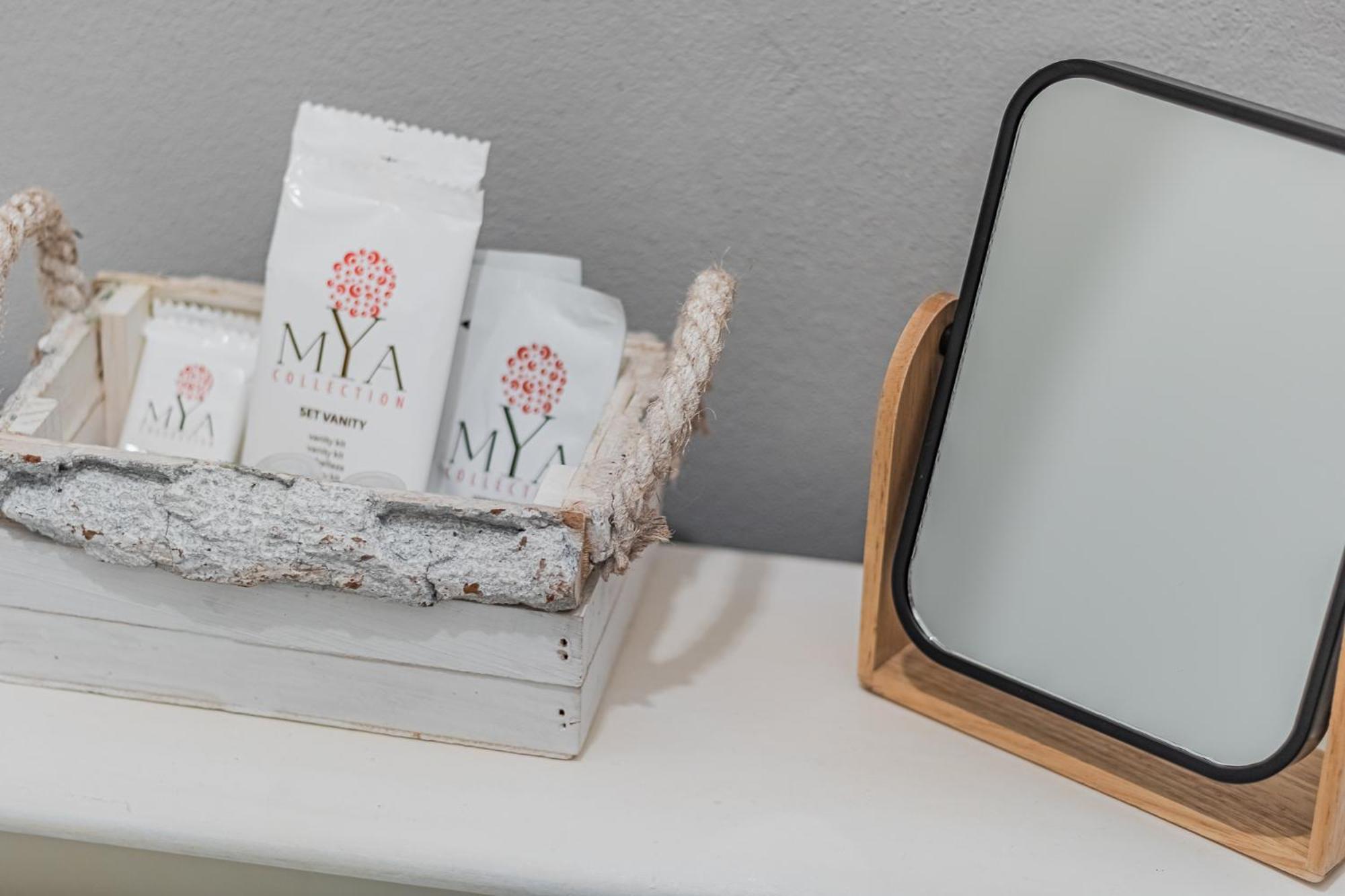 Thea - Centro Storico Bed & Breakfast Monza Luaran gambar