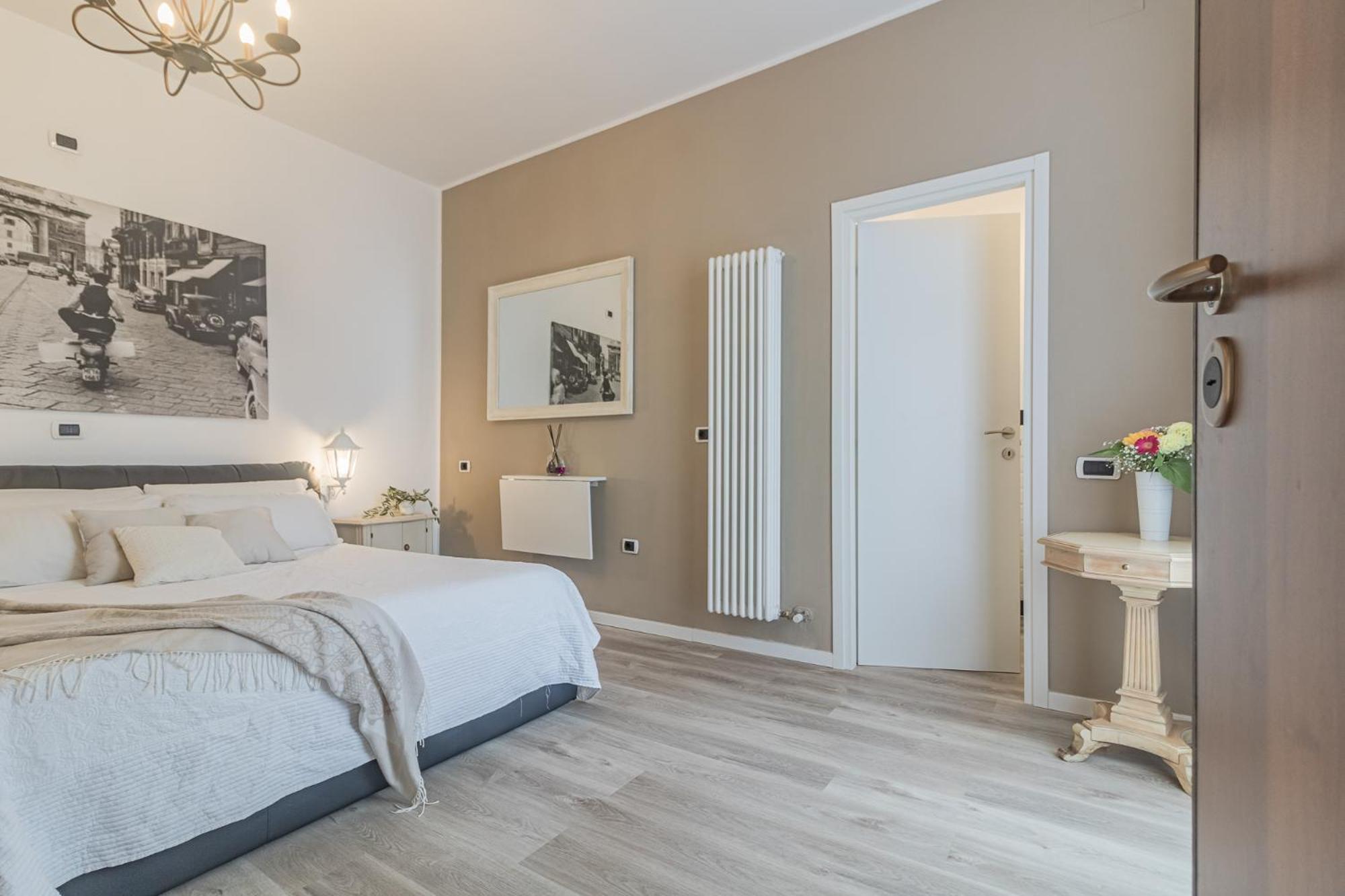 Thea - Centro Storico Bed & Breakfast Monza Luaran gambar